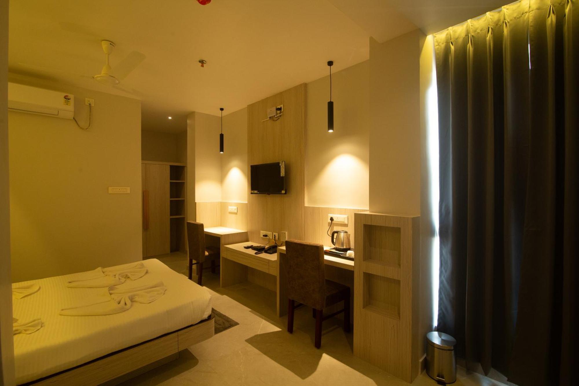 Hotel Palace View Murshidabad Kültér fotó